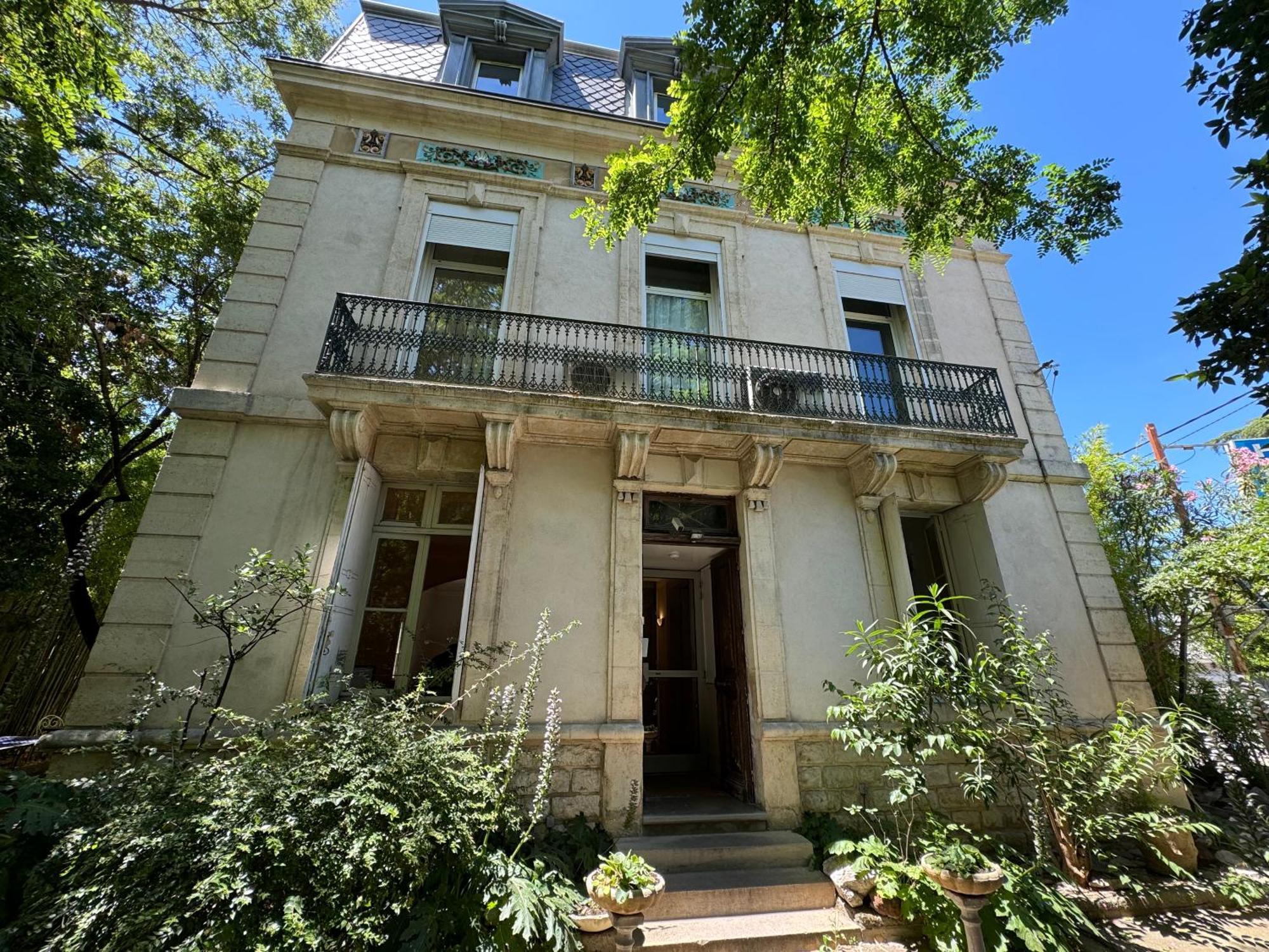 Hotel Acapulco Montpellier Exterior photo