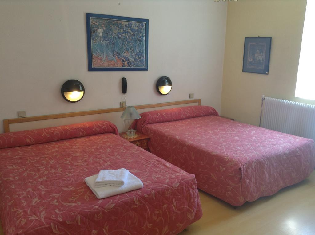 Hotel Acapulco Montpellier Room photo